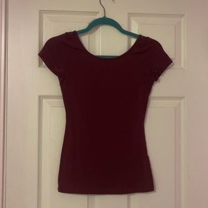 Garage lace back maroon shirt in a size small! 🌹